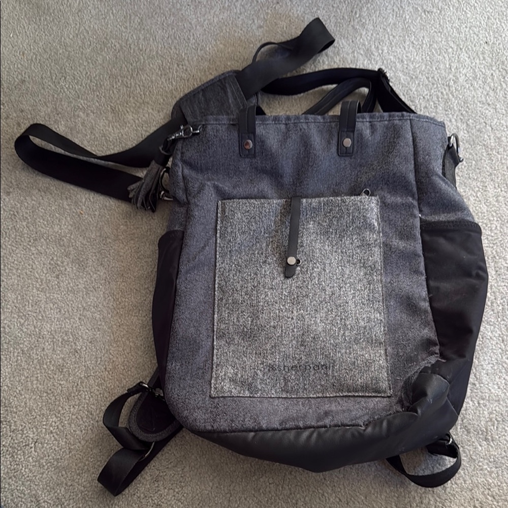 Sherpani Crossbody Bag Gray and Black Minimalist Design